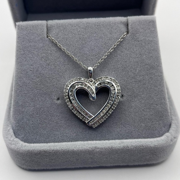 0.50 CT Natural Diamond Large Heart Sterling Silver Necklace - Picture 5 of 8